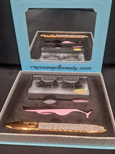 Load image into Gallery viewer, Powder Blue 4pc Lash Kit With Mirror. (Lashes,Eyelash tweezers,Spoolie,Eyelash Glue Pen)
